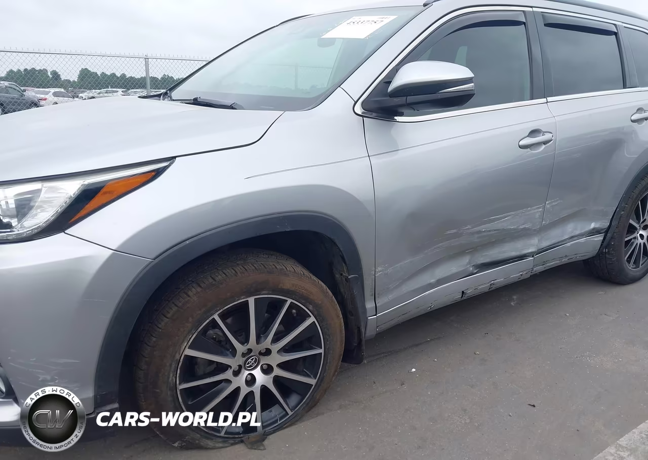 2018 Toyota Highlander Se VIN:5TDJZRFH3JS540792 - 17