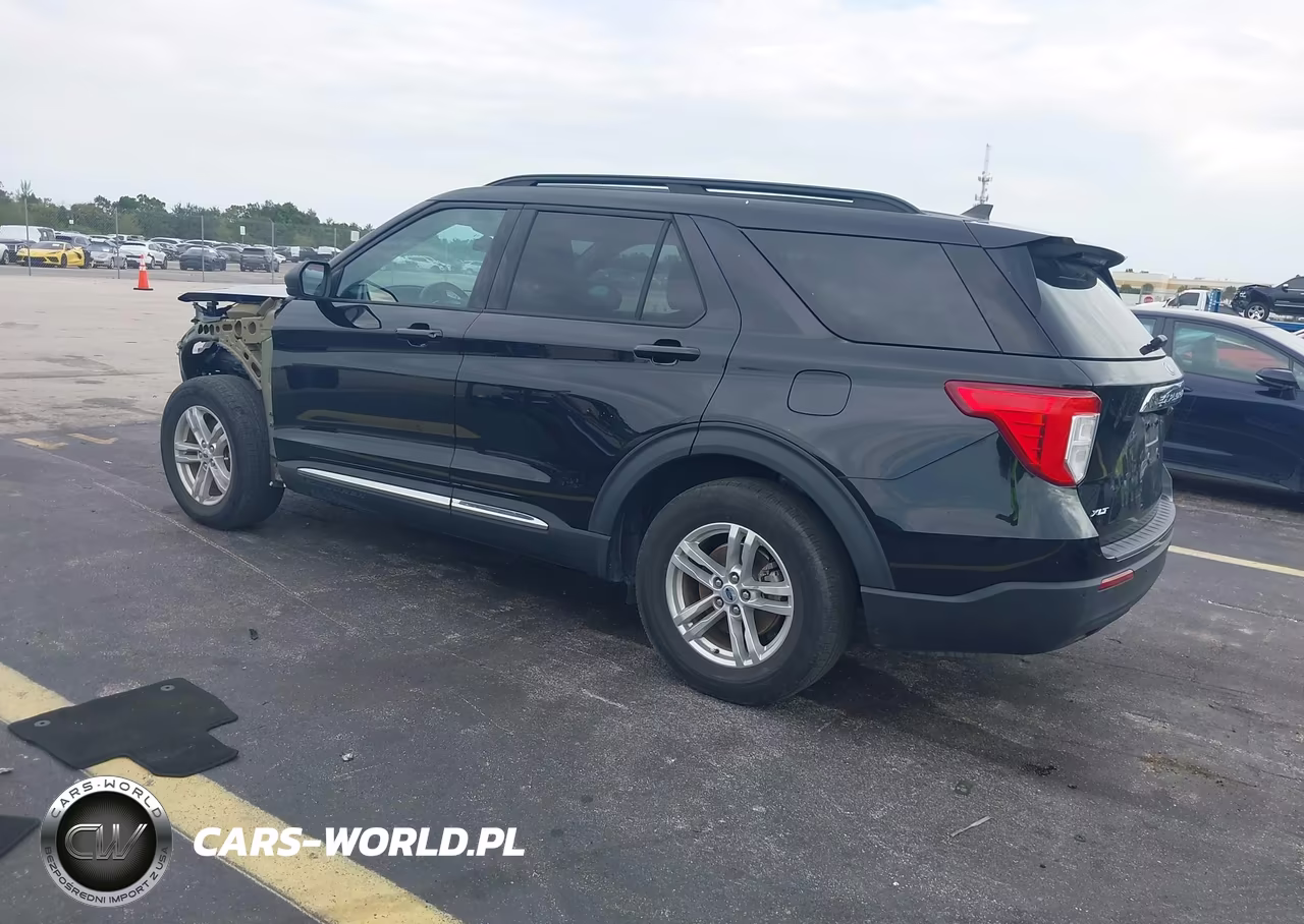 2022 Ford Explorer Xlt VIN:1FMSK7DH9NGC30500 - 3