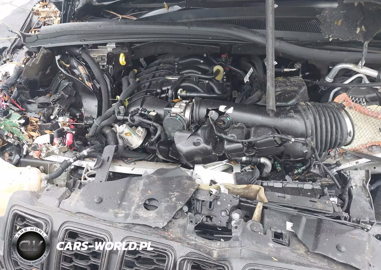 2023 Jeep Grand Cherokee Limited 4X4 VIN:1C4RJHBG9PC541831 - 10