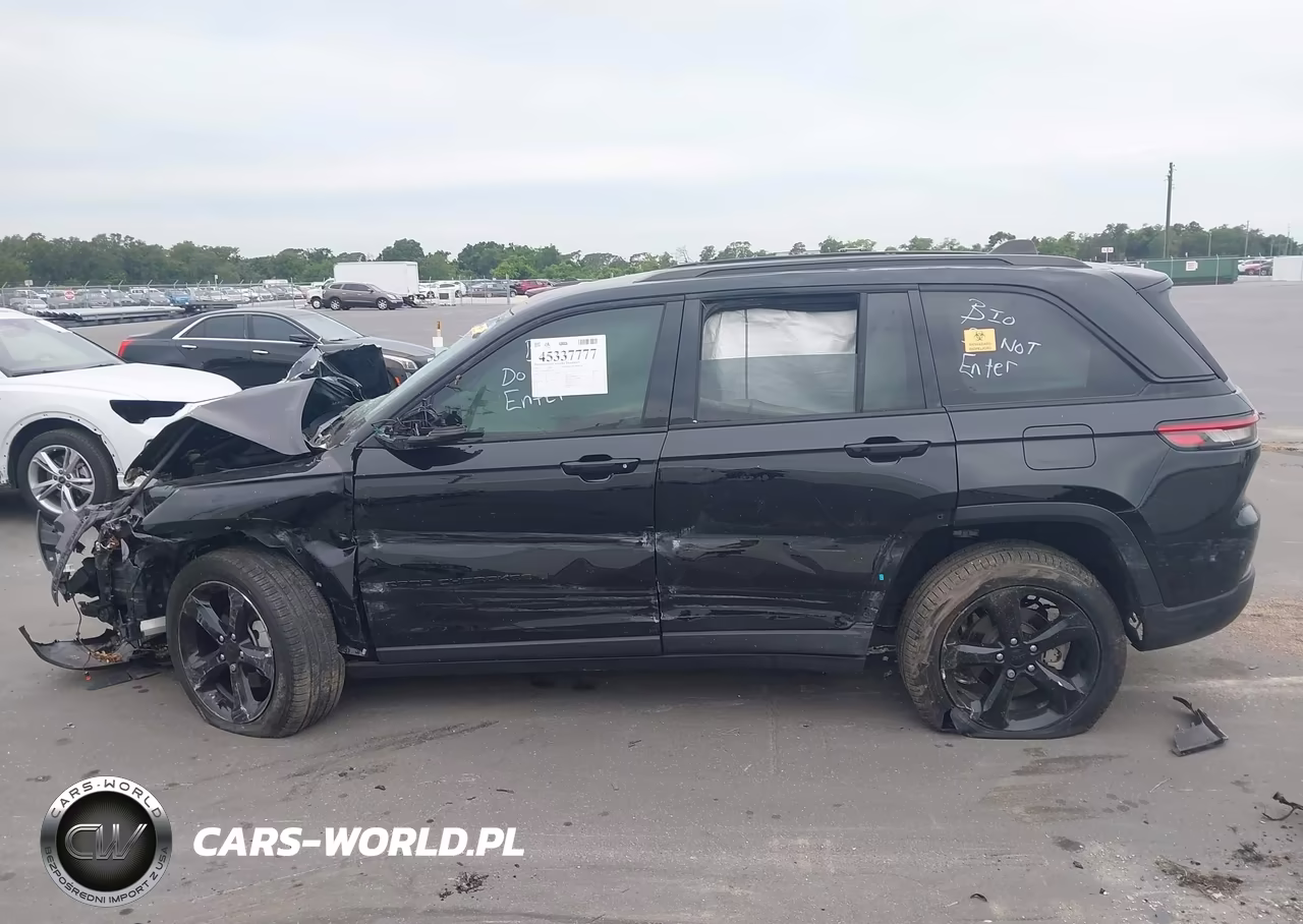 2023 Jeep Grand Cherokee Limited 4X4 VIN:1C4RJHBG9PC541831 - 14