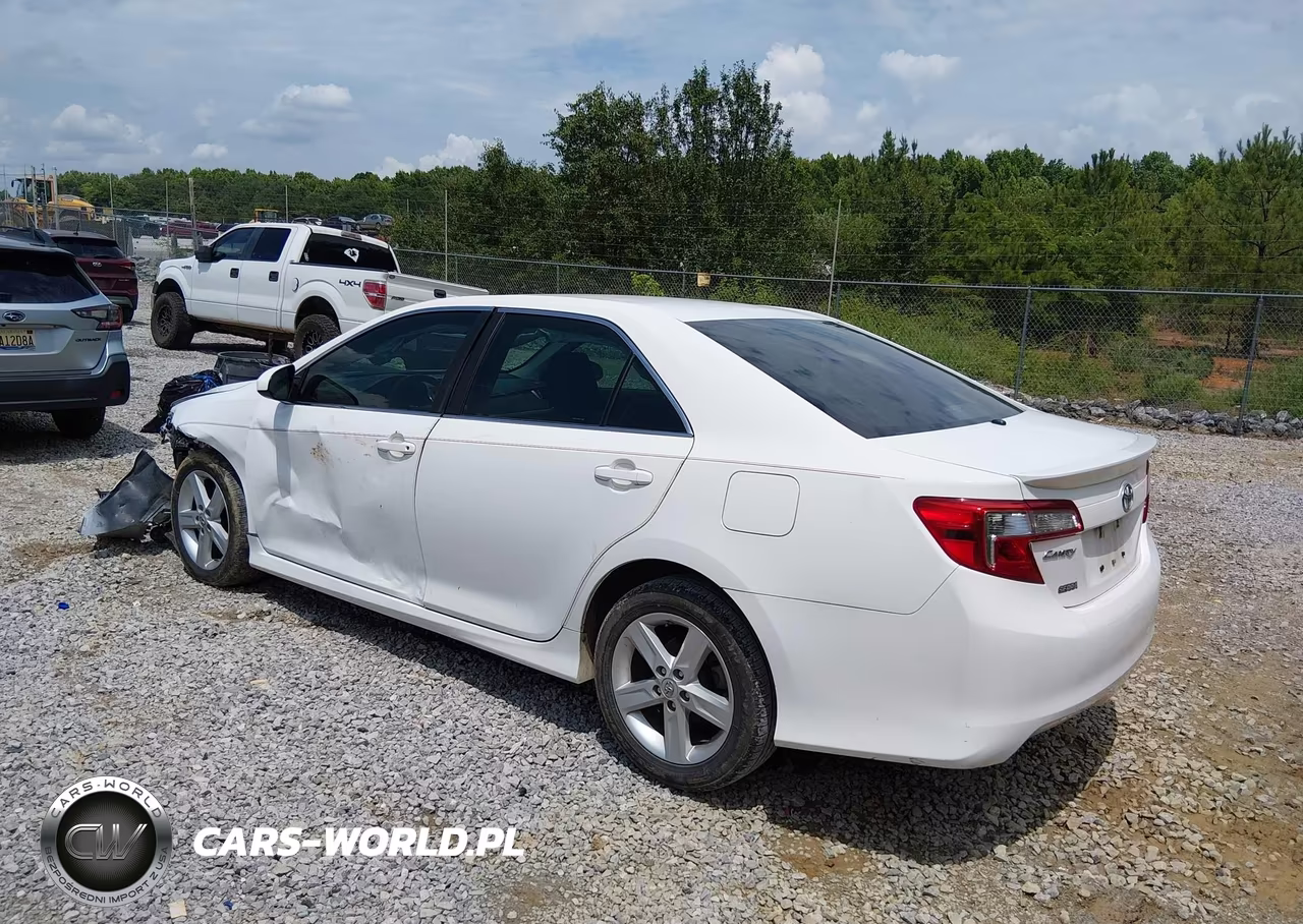 2013 Toyota Camry Se VIN:4T1BF1FK0DU716106 - 3