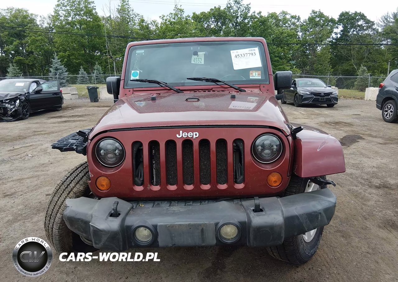 2007 Jeep Wrangler Unlimited Sahara VIN:1J4GA59127L156564 - 13