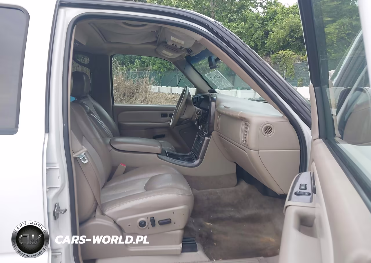 2004 GMC Yukon Denali VIN:1GKEK63U04J240767 - 5