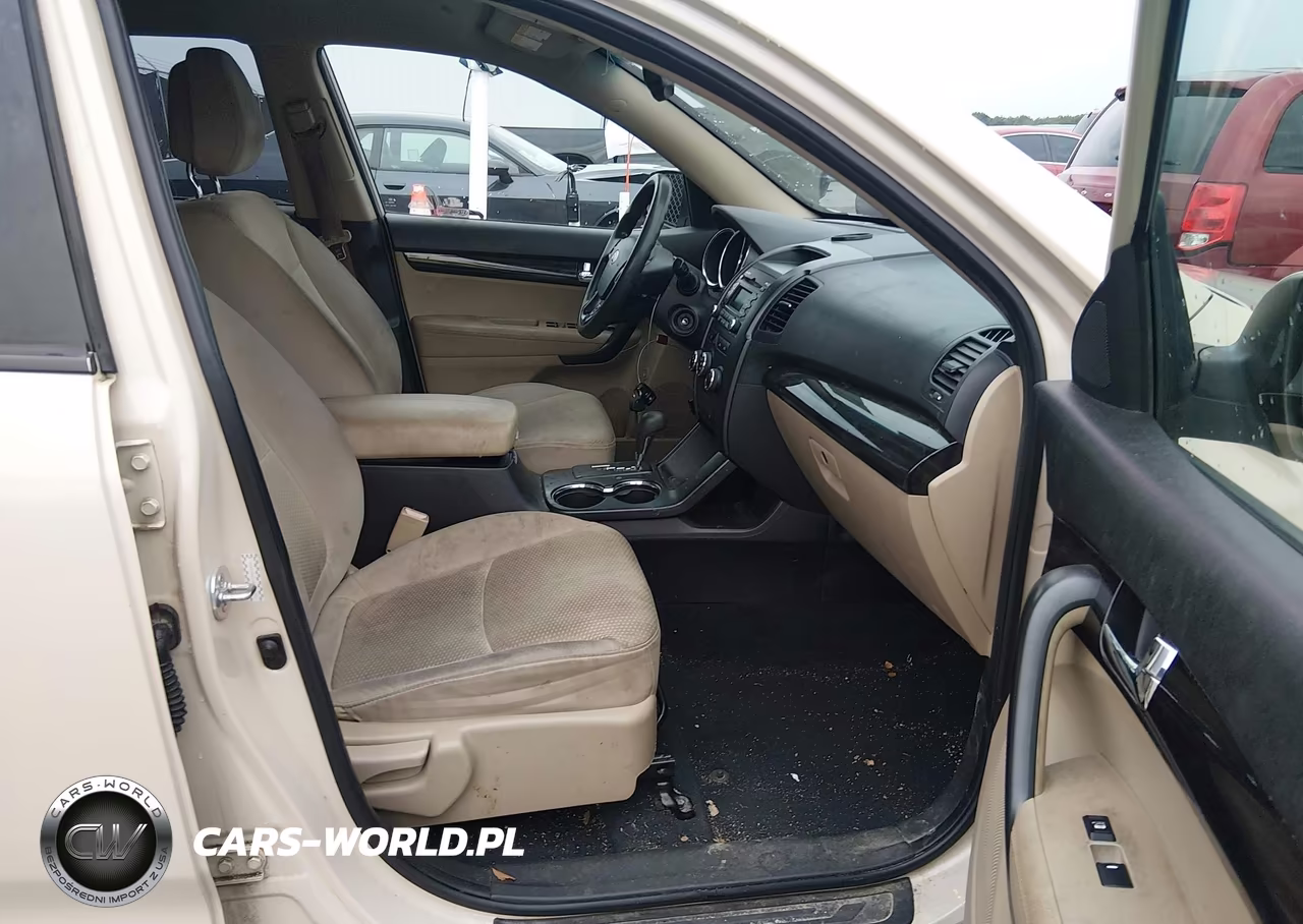 2011 Kia Sorento Lx VIN:5XYKT4A16BG086751 - 5