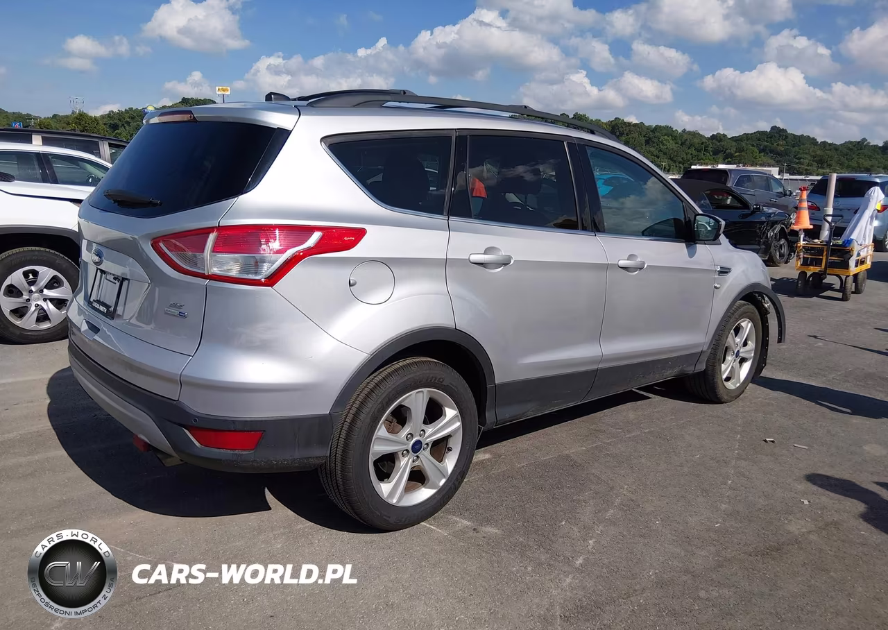 2016 Ford Escape Se VIN:1FMCU9GX8GUB64183 - 4