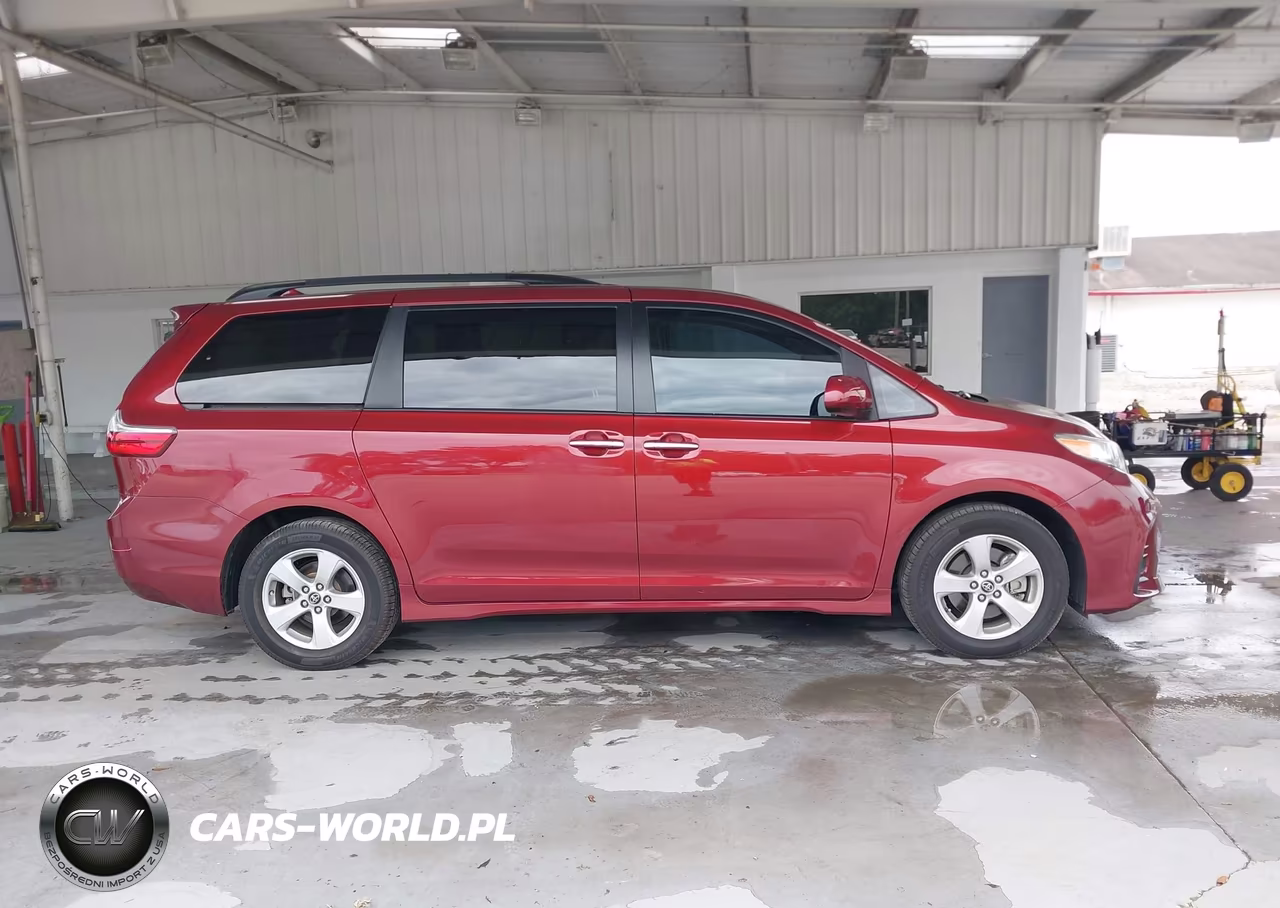 2019 Toyota Sienna Le 8 Passenger VIN:5TDKZ3DC6KS973064 - 13
