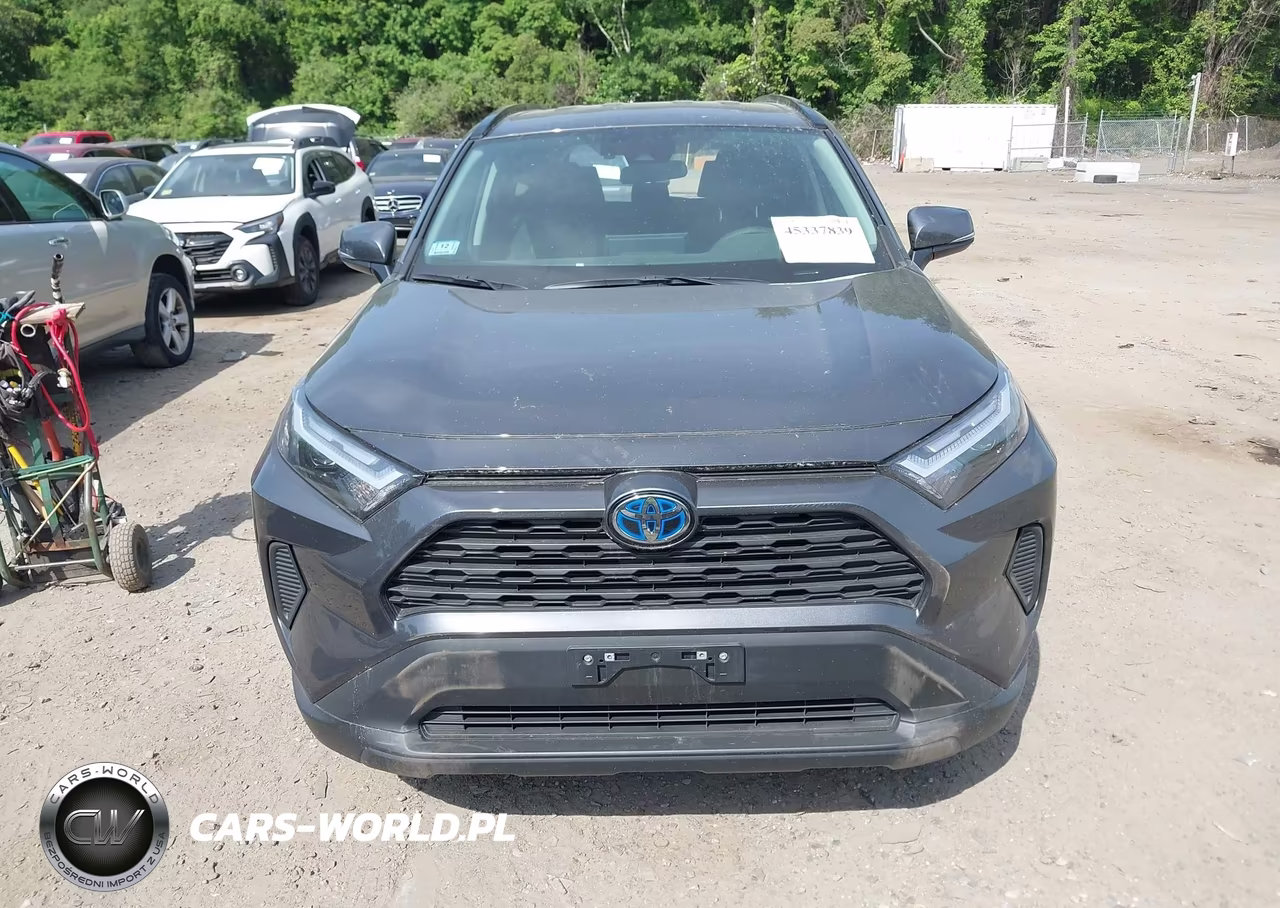 2024 Toyota Rav4 Hybrid Xle VIN:2T3RWRFV7RW193494 - 13