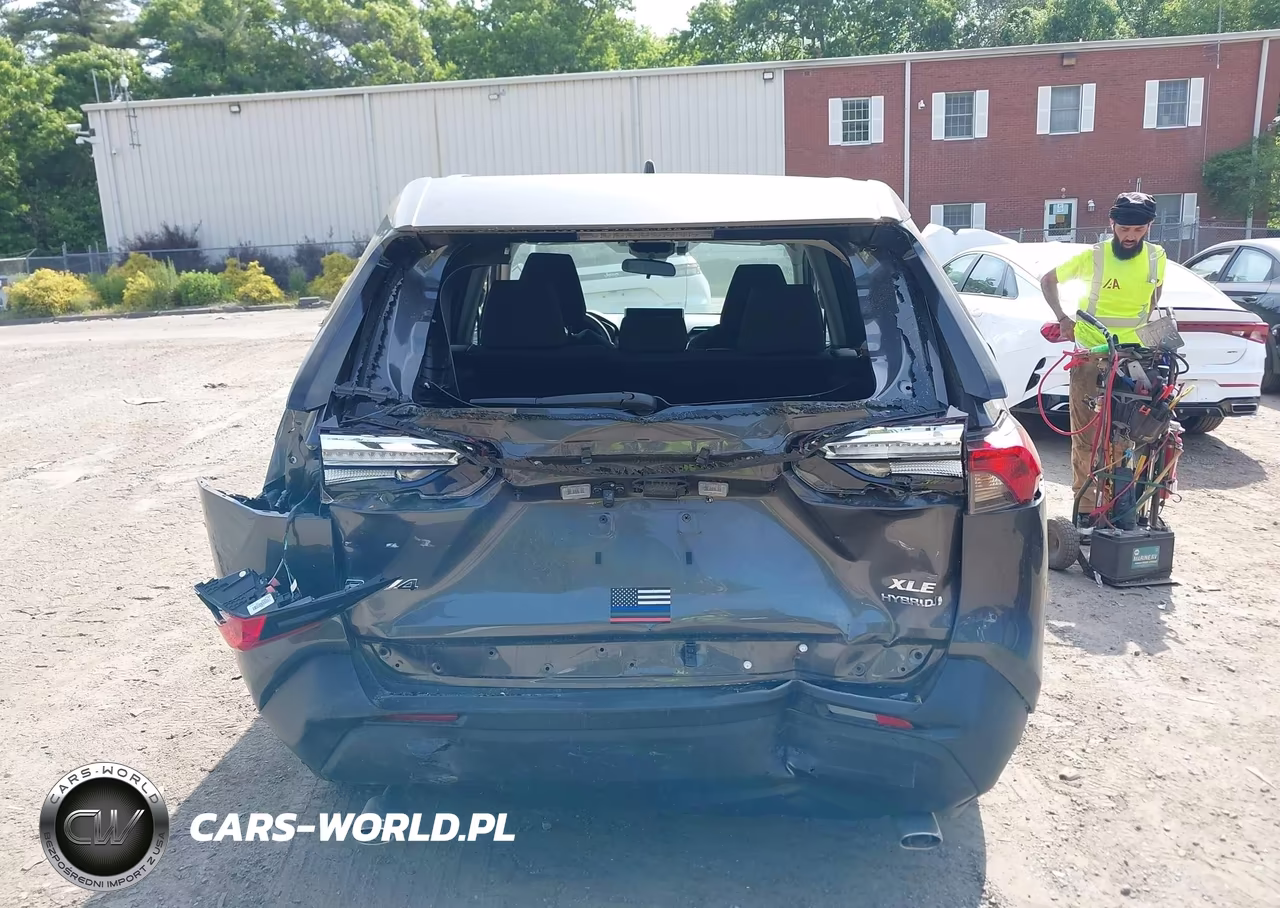 2024 Toyota Rav4 Hybrid Xle VIN:2T3RWRFV7RW193494 - 17