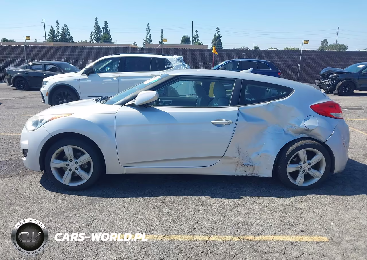 2012 Hyundai Veloster Base W-Gray VIN:KMHTC6AD5CU028443 - 14