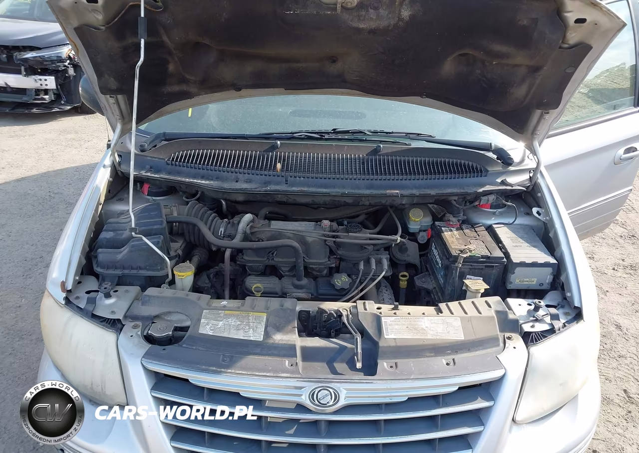 2005 Chrysler Town & Country Limited VIN:2C8GP64L35R338277 - 10