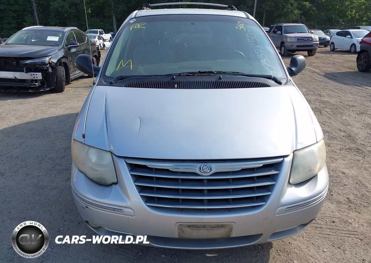 2005 Chrysler Town & Country Limited VIN:2C8GP64L35R338277 - 6