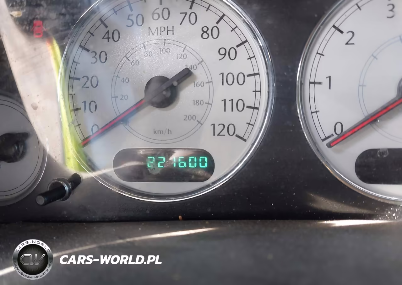 2005 Chrysler Town & Country Limited VIN:2C8GP64L35R338277 - 7