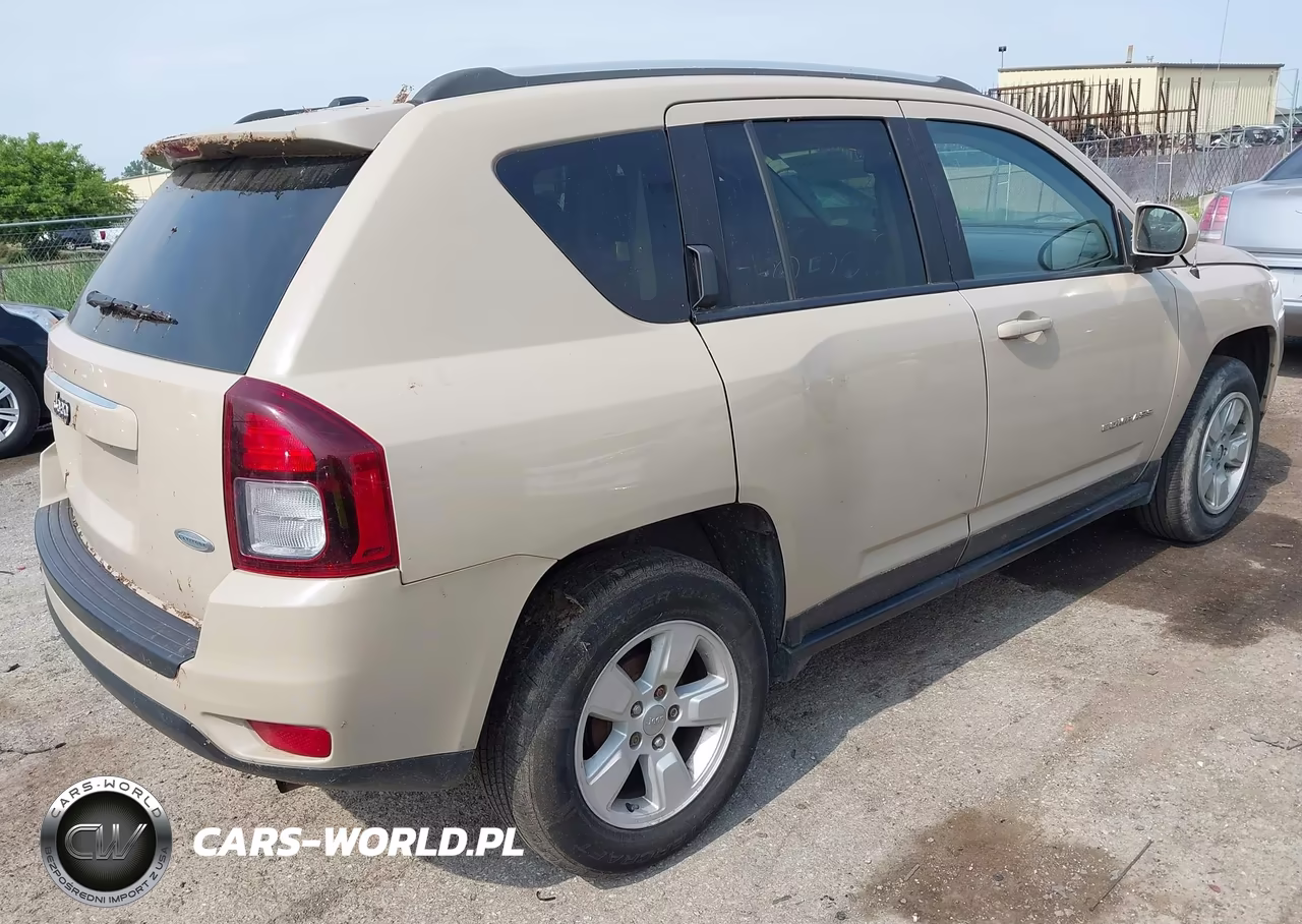2017 Jeep Compass Latitude Fwd VIN:1C4NJCEA5HD151507 - 4