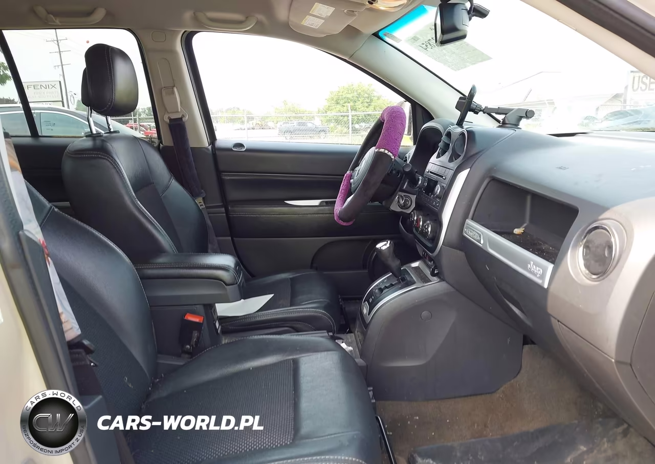 2017 Jeep Compass Latitude Fwd VIN:1C4NJCEA5HD151507 - 5