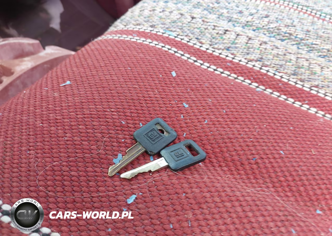 1988 Chevrolet Gmt-400 K1500 VIN:1GCDK14KXJZ233605 - 11