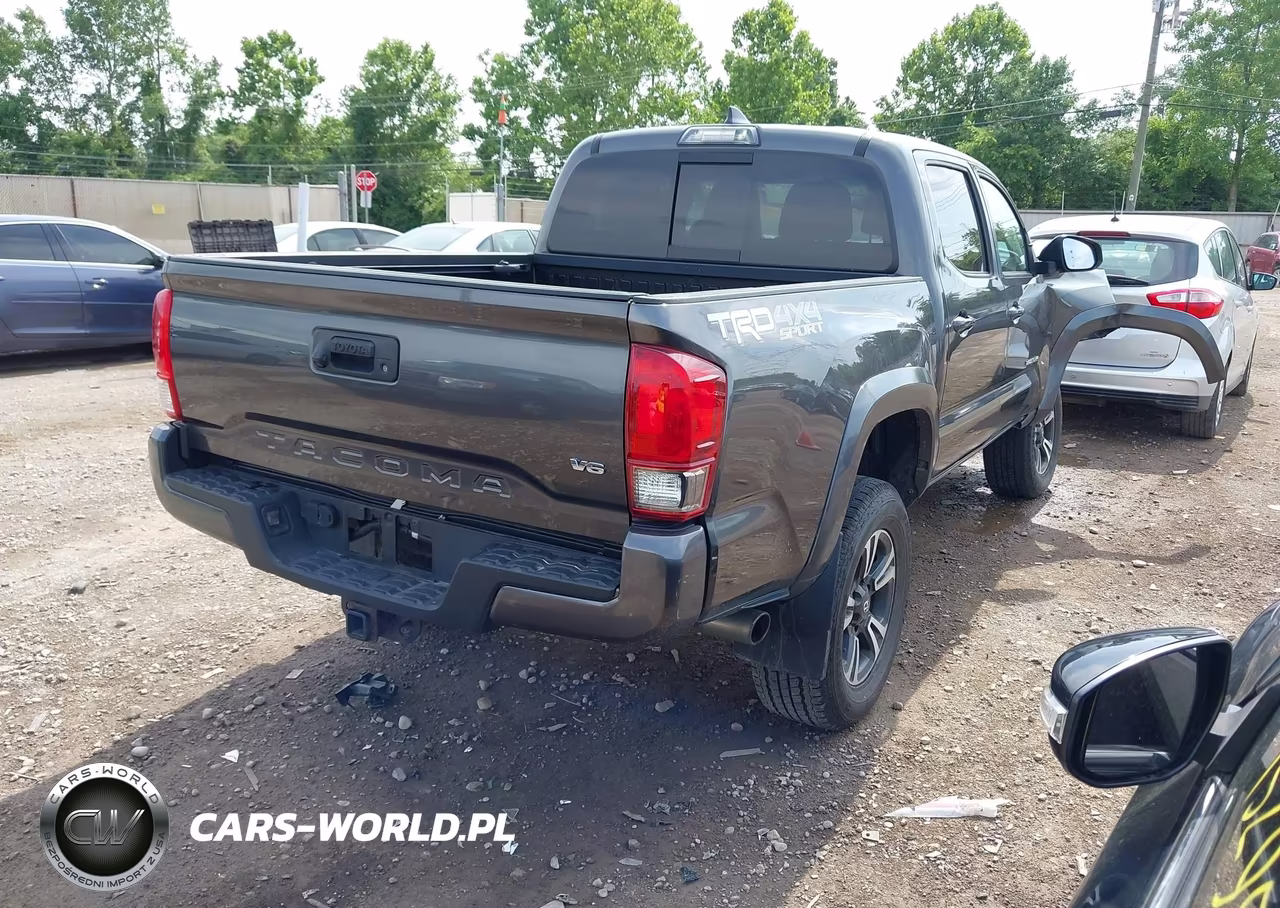 2017 Toyota Tacoma Trd Sport VIN:3TMCZ5AN8HM091246 - 4