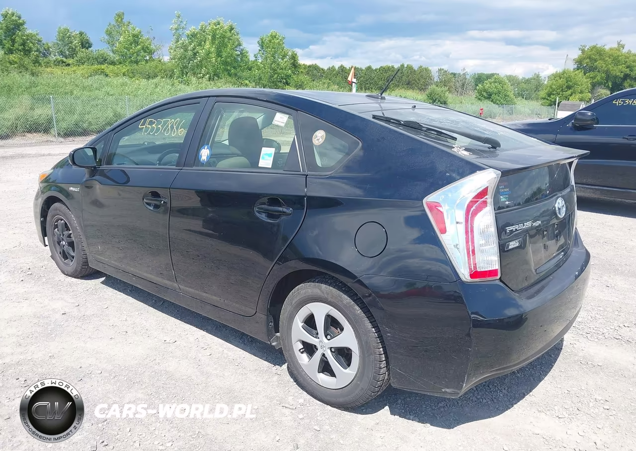 2015 Toyota Prius Three VIN:JTDKN3DU1F1908775 - 3