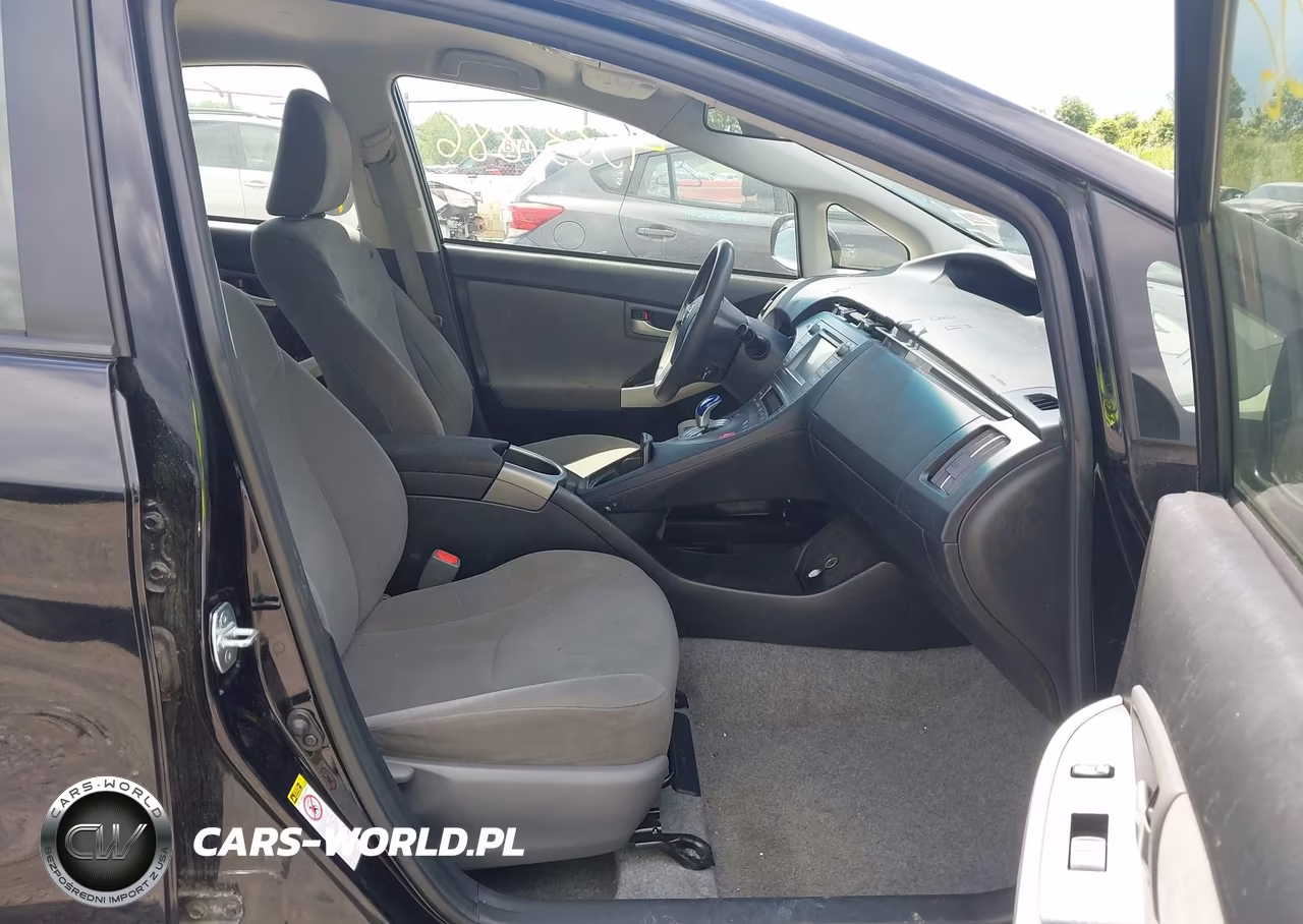 2015 Toyota Prius Three VIN:JTDKN3DU1F1908775 - 5