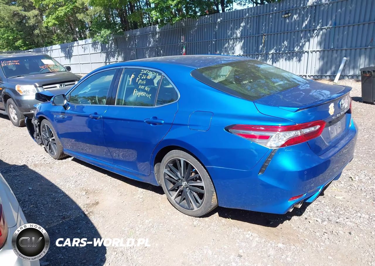2018 Toyota Camry Xse VIN:4T1B61HK8JU151144 - 3