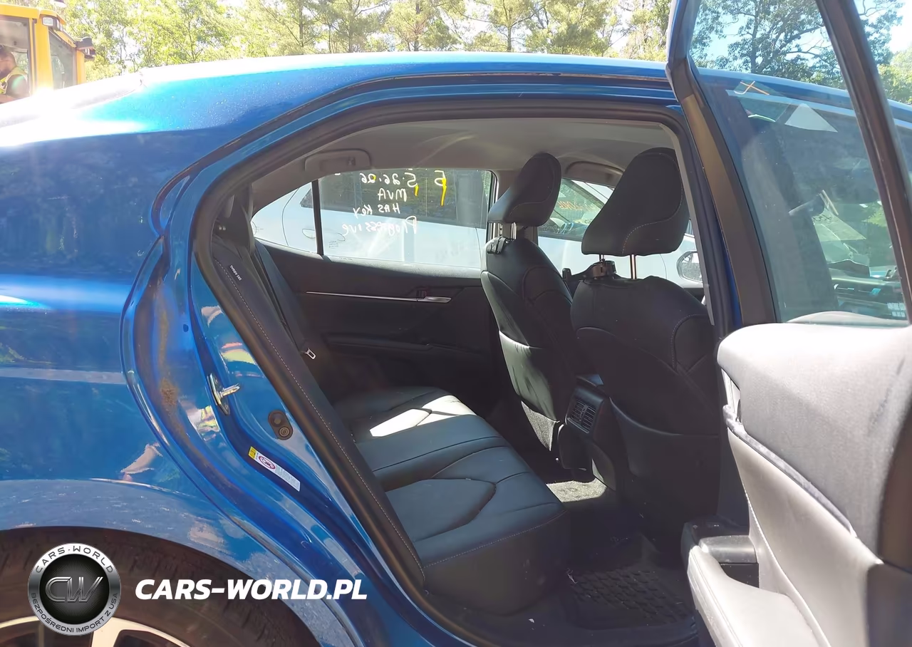 2018 Toyota Camry Xse VIN:4T1B61HK8JU151144 - 8