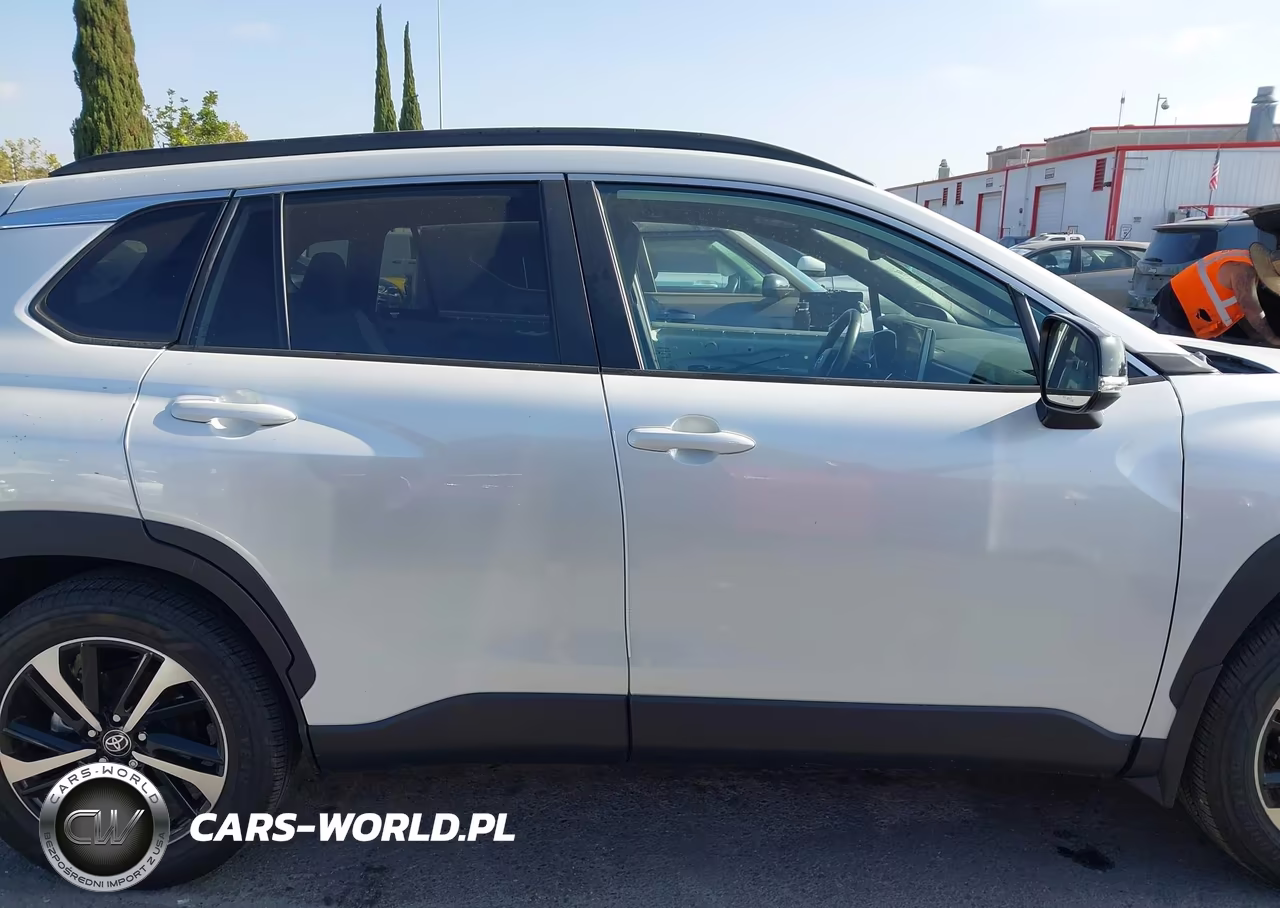2025 Toyota Corolla Cross Hybrid Xse VIN:7MUFBABG9SV079033 - 14