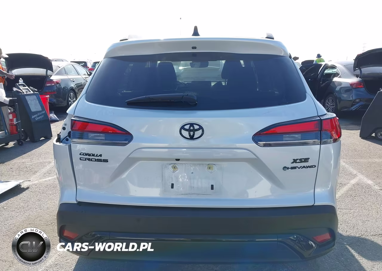 2025 Toyota Corolla Cross Hybrid Xse VIN:7MUFBABG9SV079033 - 17