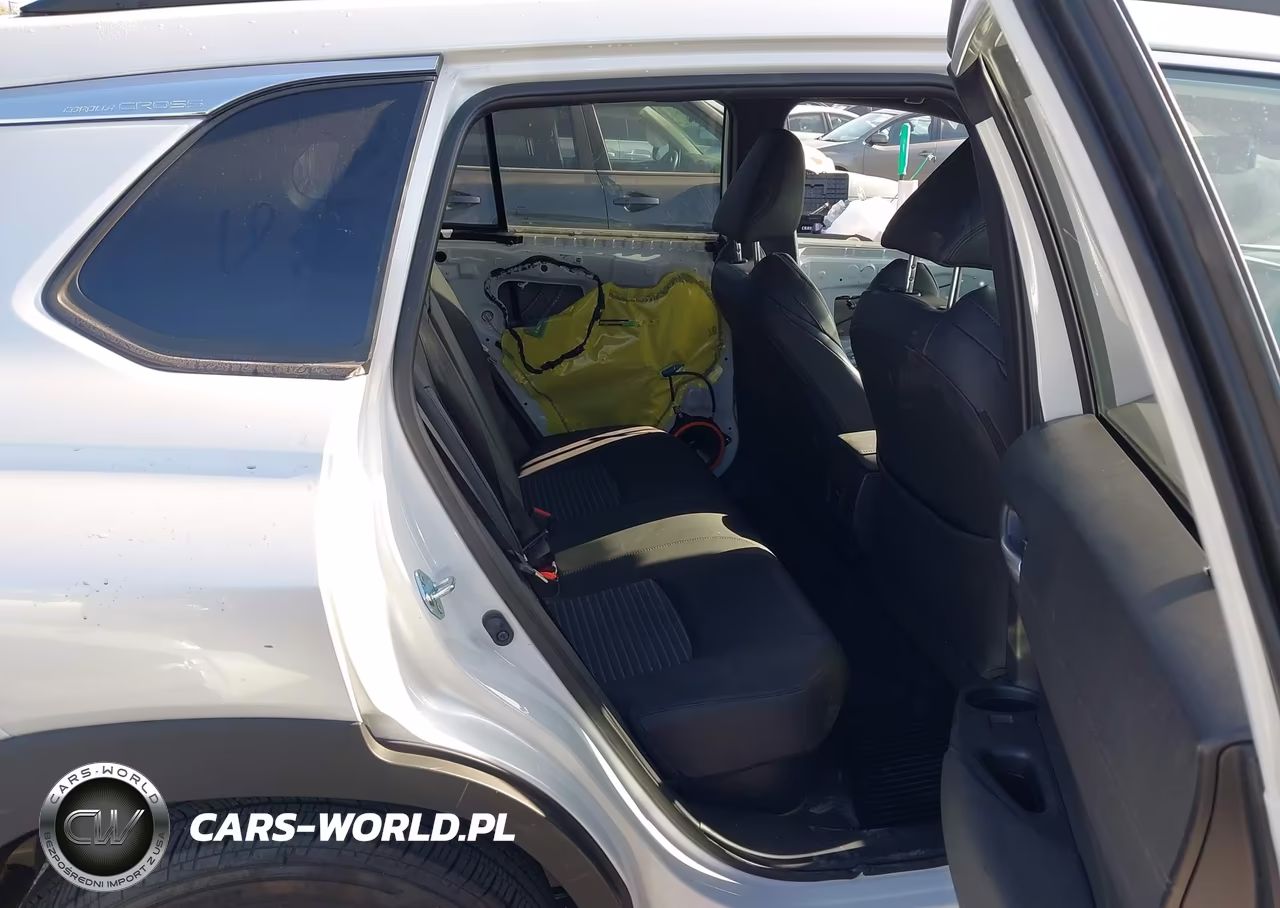 2025 Toyota Corolla Cross Hybrid Xse VIN:7MUFBABG9SV079033 - 8