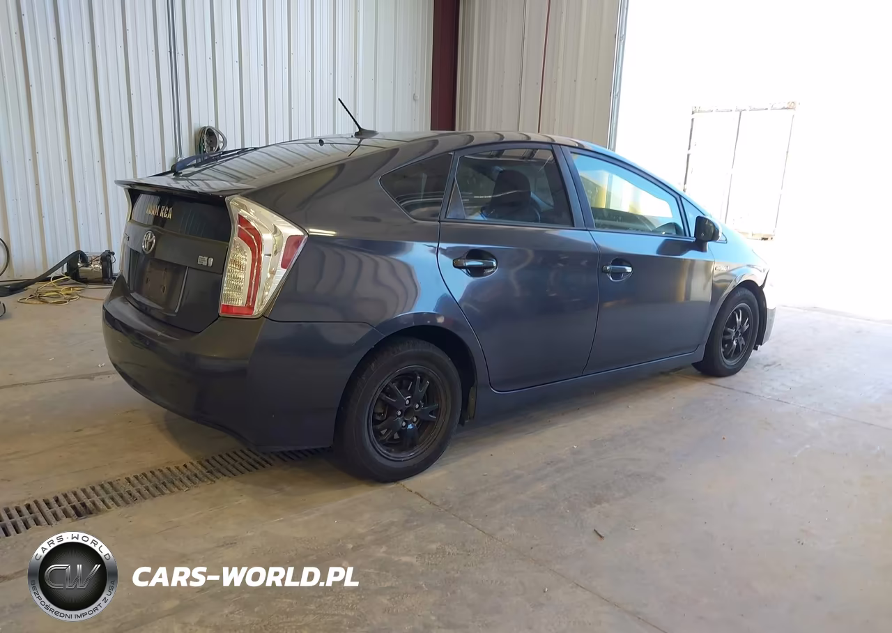 2012 Toyota Prius Three VIN:JTDKN3DU9C5409551 - 4