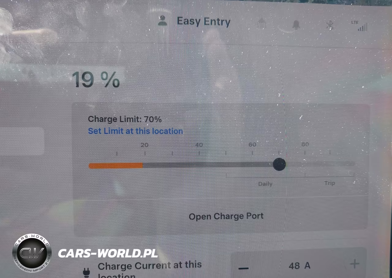 2018 Tesla Model 3 Long Range-Performance VIN:5YJ3E1EB7JF182734 - 17