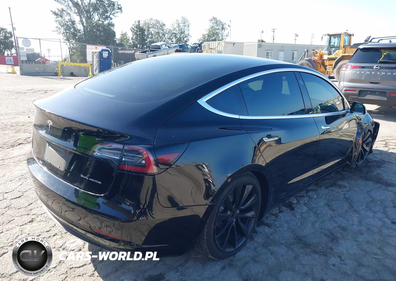2018 Tesla Model 3 Long Range-Performance VIN:5YJ3E1EB7JF182734 - 4