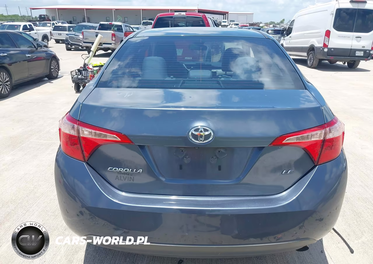 2017 Toyota Corolla Le VIN:5YFBURHE4HP650601 - 16