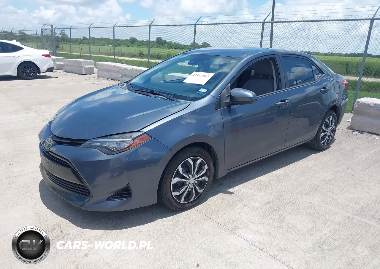2017 Toyota Corolla Le VIN:5YFBURHE4HP650601 - 2