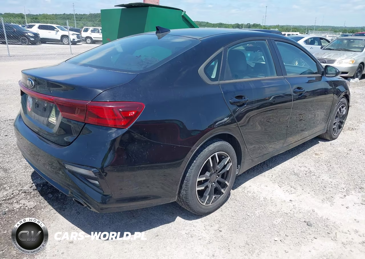 2021 Kia Forte Lxs VIN:3KPF24AD6ME282770 - 4
