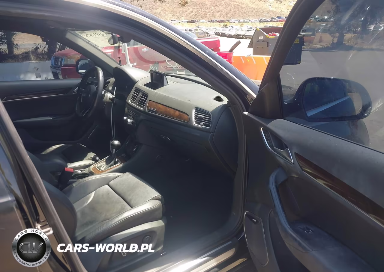 2016 Audi Q3 2.0T Premium Plus VIN:WA1GFCFS2GR018605 - 5