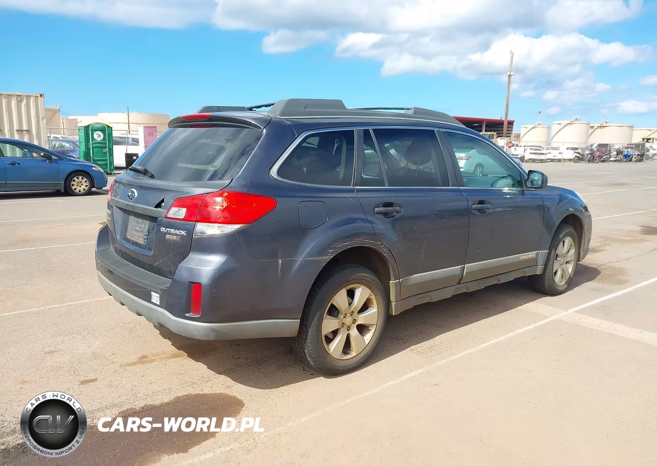 2010 Subaru Outback 2.5I Premium VIN:4S4BRBCC9A3315374 - 4