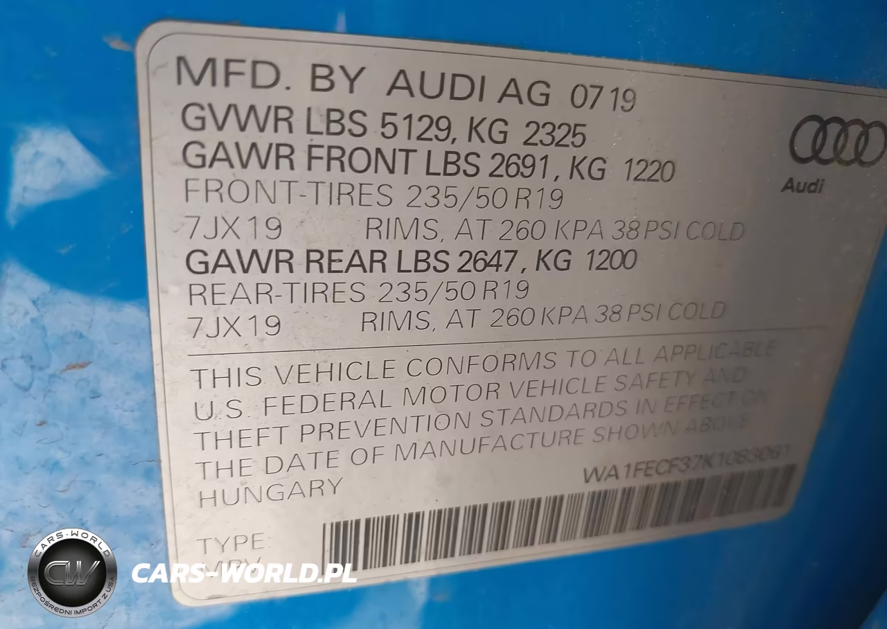 2019 Audi Q3 2.0T S Line Premium VIN:WA1FECF37K1083061 - 9