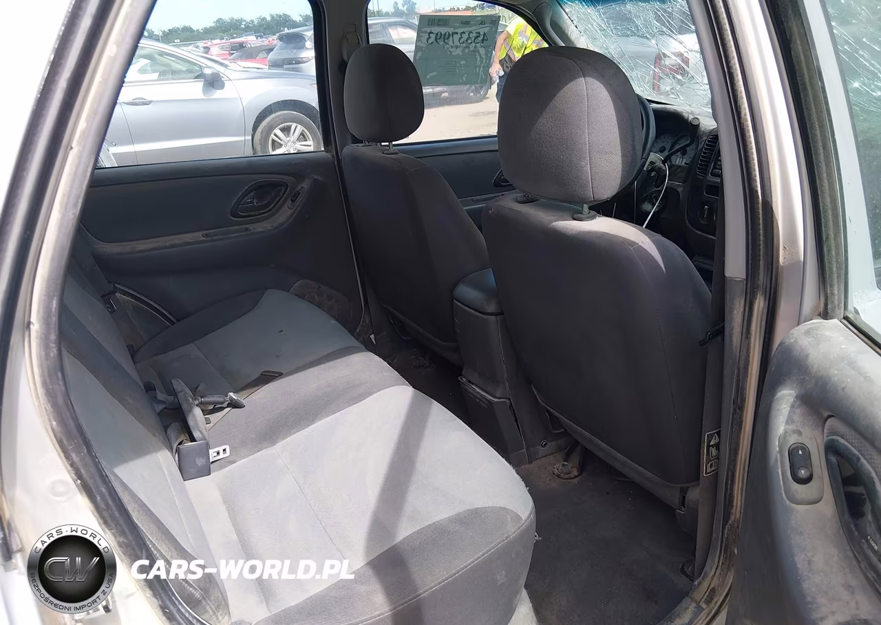 2003 Ford Escape Xls VIN:1FMYU02143KA40745 - 8