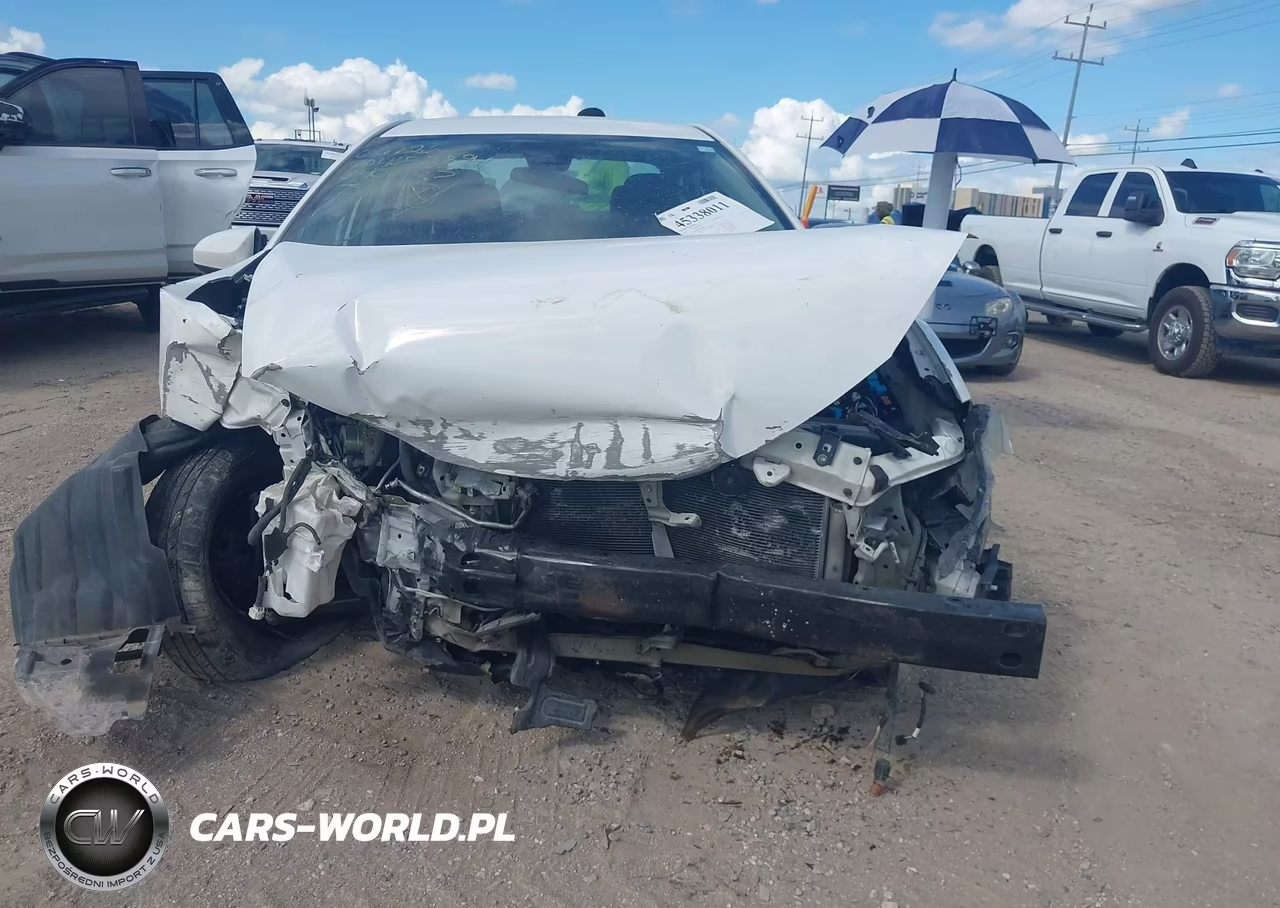 2017 Toyota Corolla Le VIN:5YFBURHE5HP640563 - 12