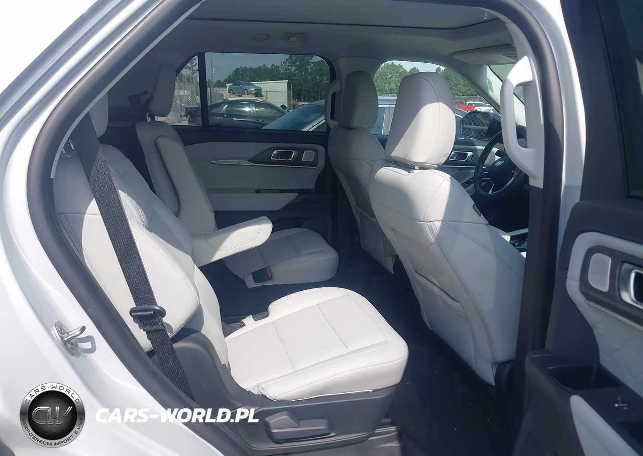 2025 Ford Explorer Platinum VIN:1FMWK7HC8SGC71082 - 8
