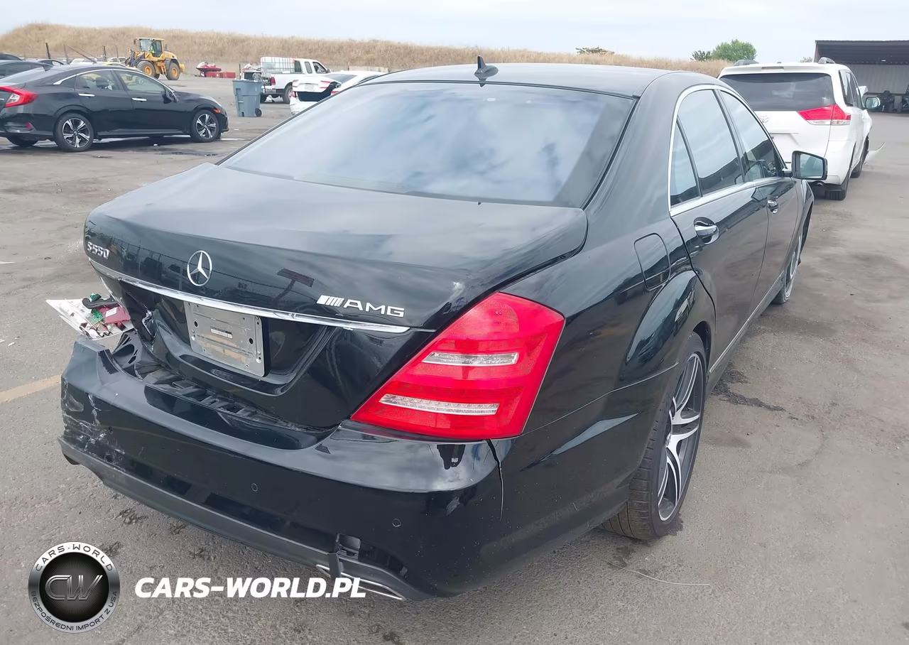 2010 Mercedes-Benz S 550 VIN:WDDNG7BB8AA297318 - 4