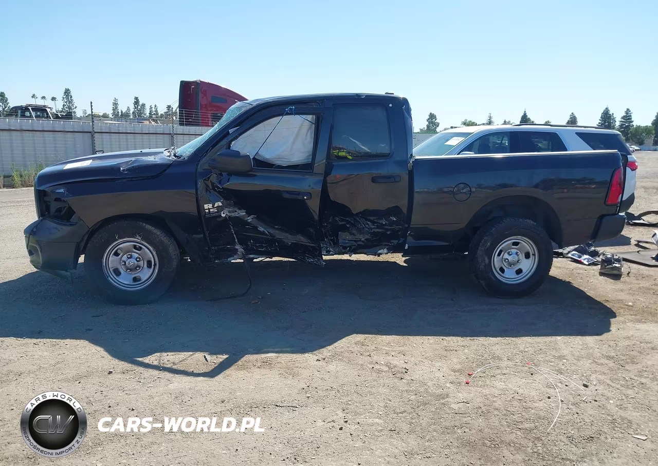 2019 Ram 1500 Classic Tradesman 4X2 6'4 Box VIN:1C6RR6FG4KS507552 - 15