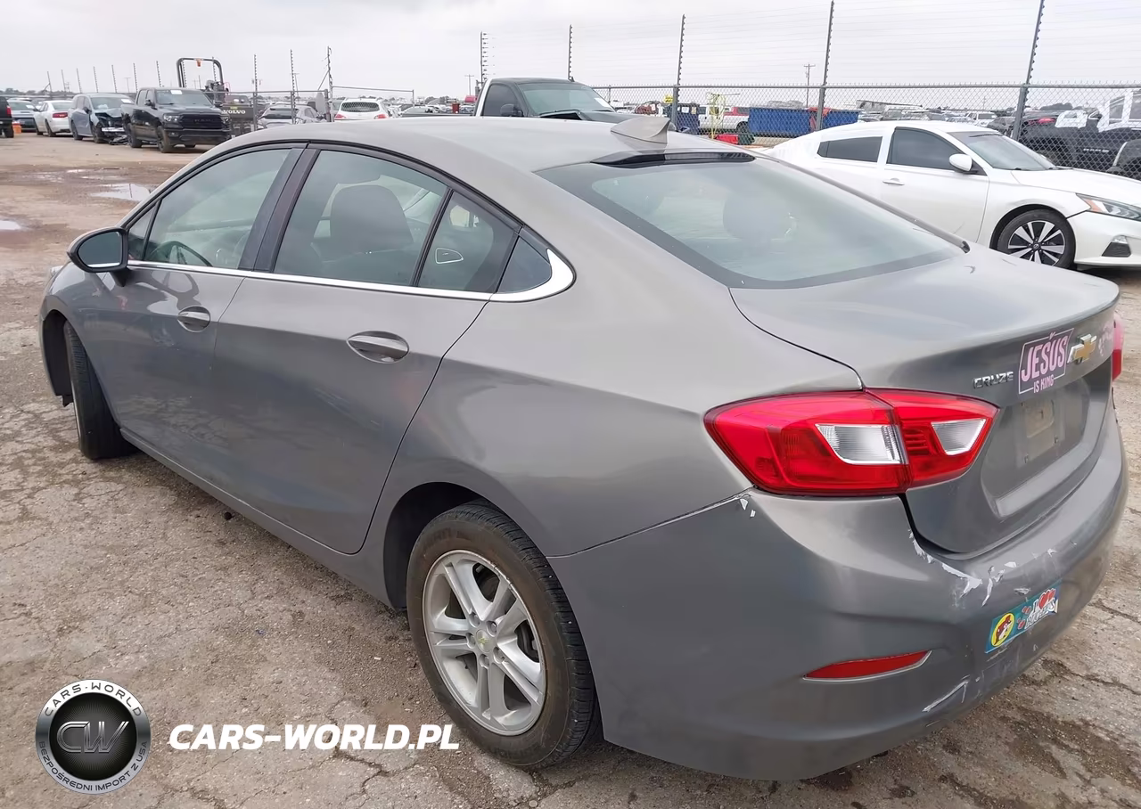 2018 Chevrolet Cruze Lt Auto VIN:1G1BE5SM4J7237180 - 3
