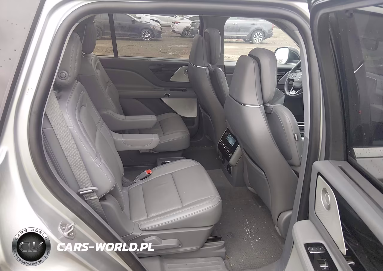 2020 Lincoln Aviator Reserve VIN:5LM5J7XC2LGL01952 - 8