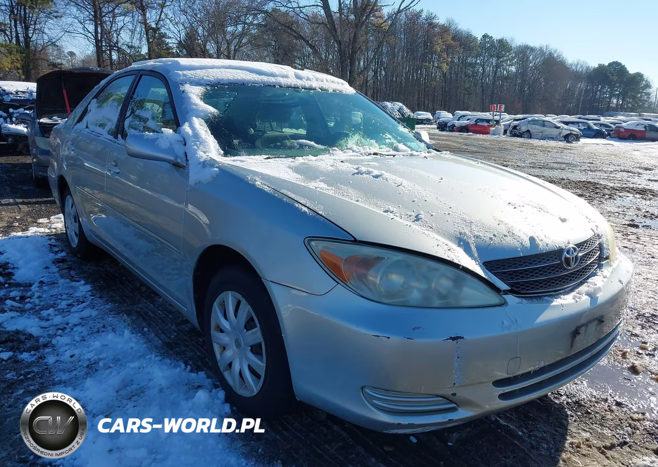 2004 Toyota Camry Le VIN:JTDBE32K140248404 - 6