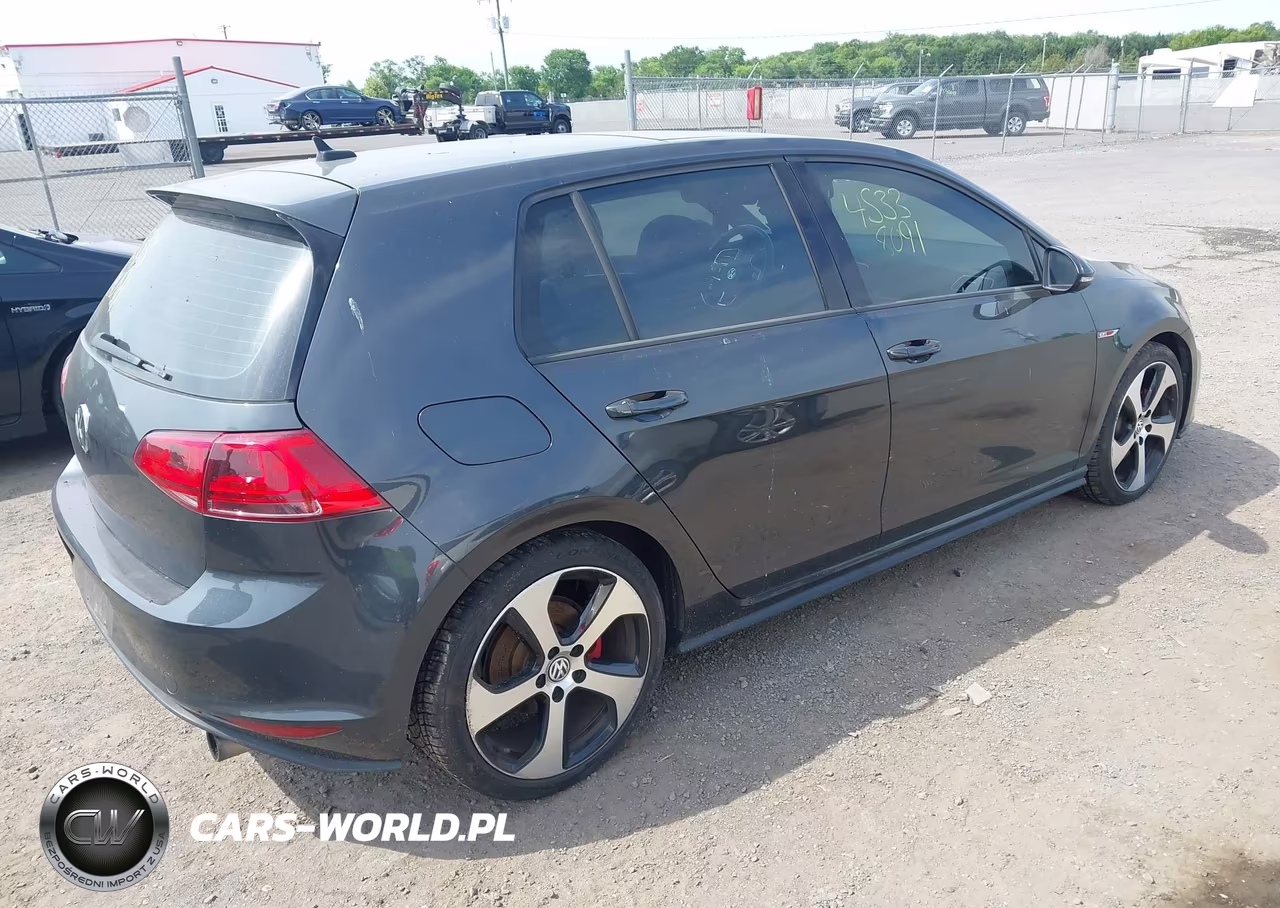 2015 Volkswagen Golf Gti 2.0T Se 4-Door VIN:3VW5T7AU8FM001066 - 4