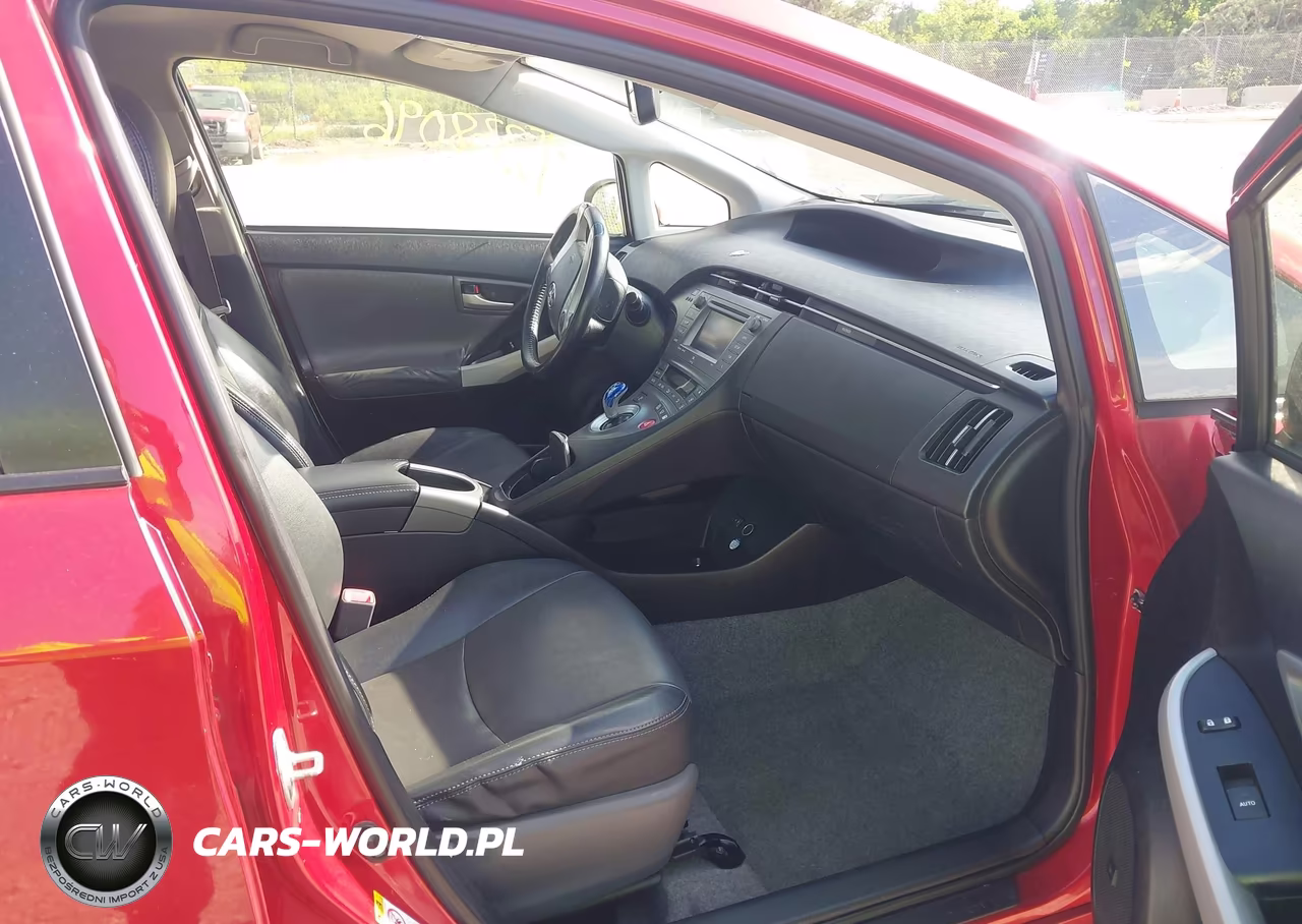 2012 Toyota Prius Four VIN:JTDKN3DU5C1545957 - 5