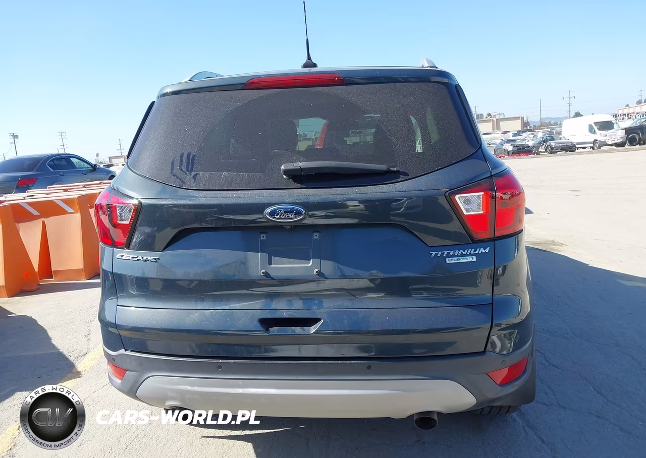 2019 Ford Escape Titanium VIN:1FMCU0J95KUA63939 - 16