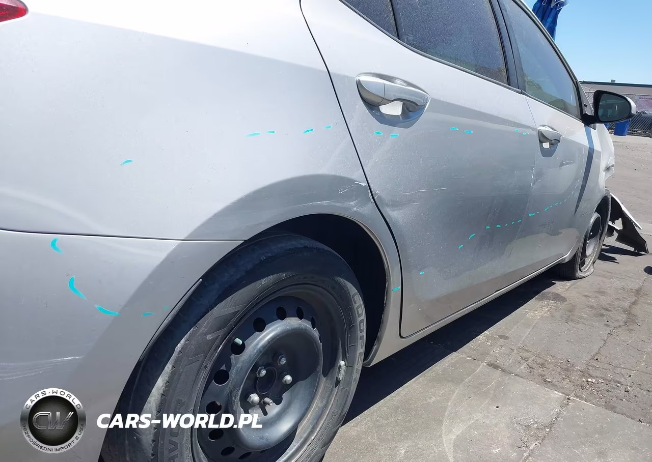2019 Toyota Corolla Le VIN:2T1BURHE9KC158637 - 12