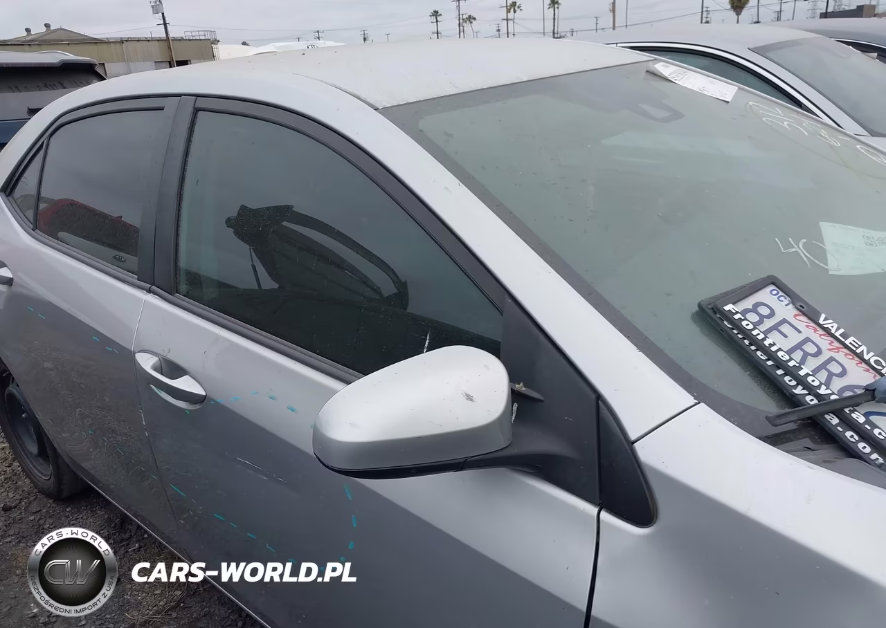 2019 Toyota Corolla Le VIN:2T1BURHE9KC158637 - 14