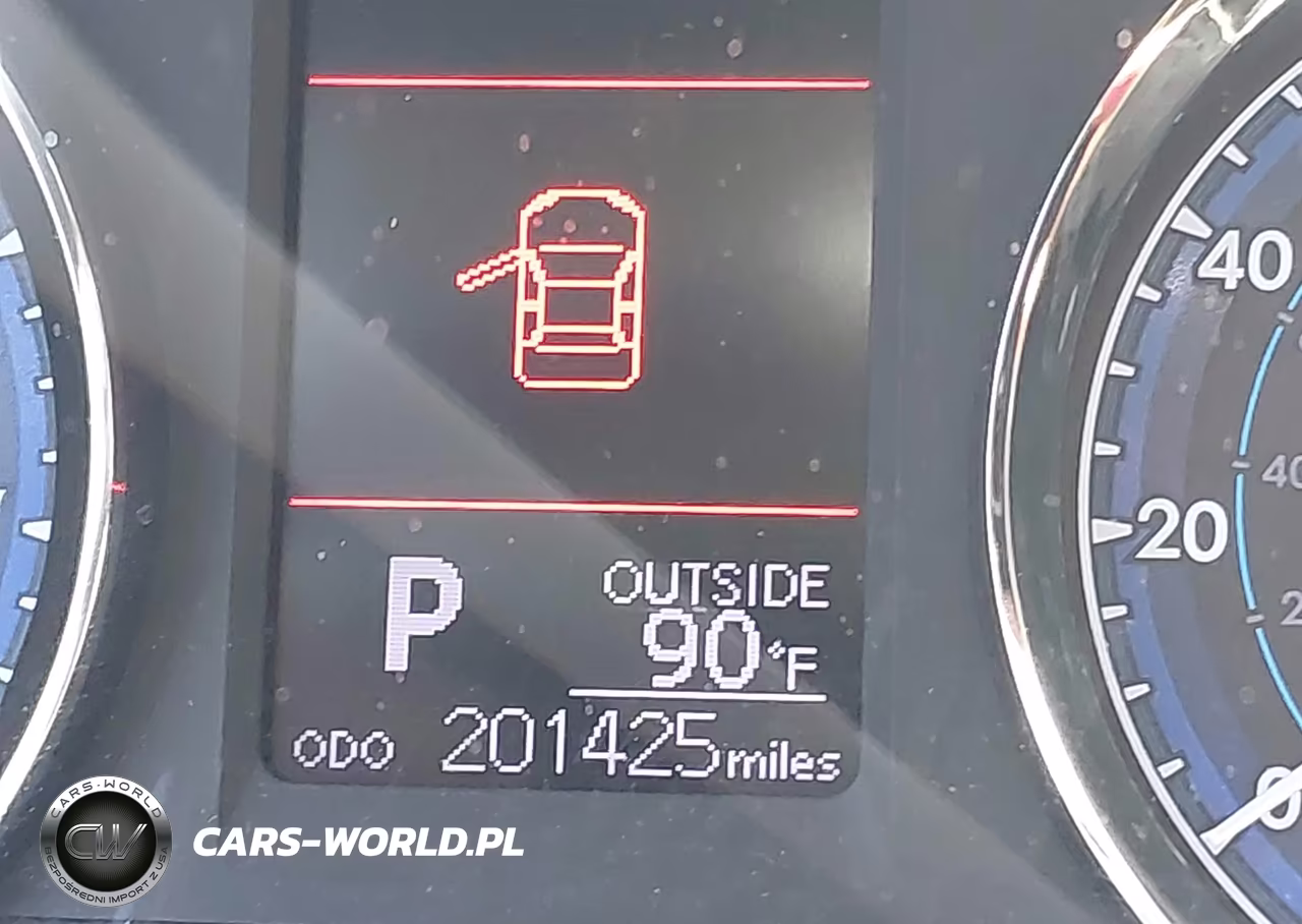 2019 Toyota Corolla Le VIN:2T1BURHE9KC158637 - 16